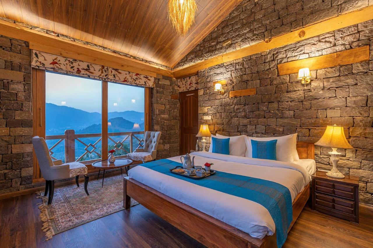Stayvista At Mountain Mirage 3Br Villa Luxury In Kasauli With Jacuzzi Solan Exterior photo